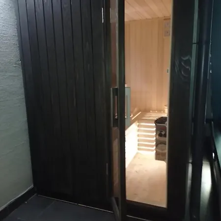 Apartment And Penthouse